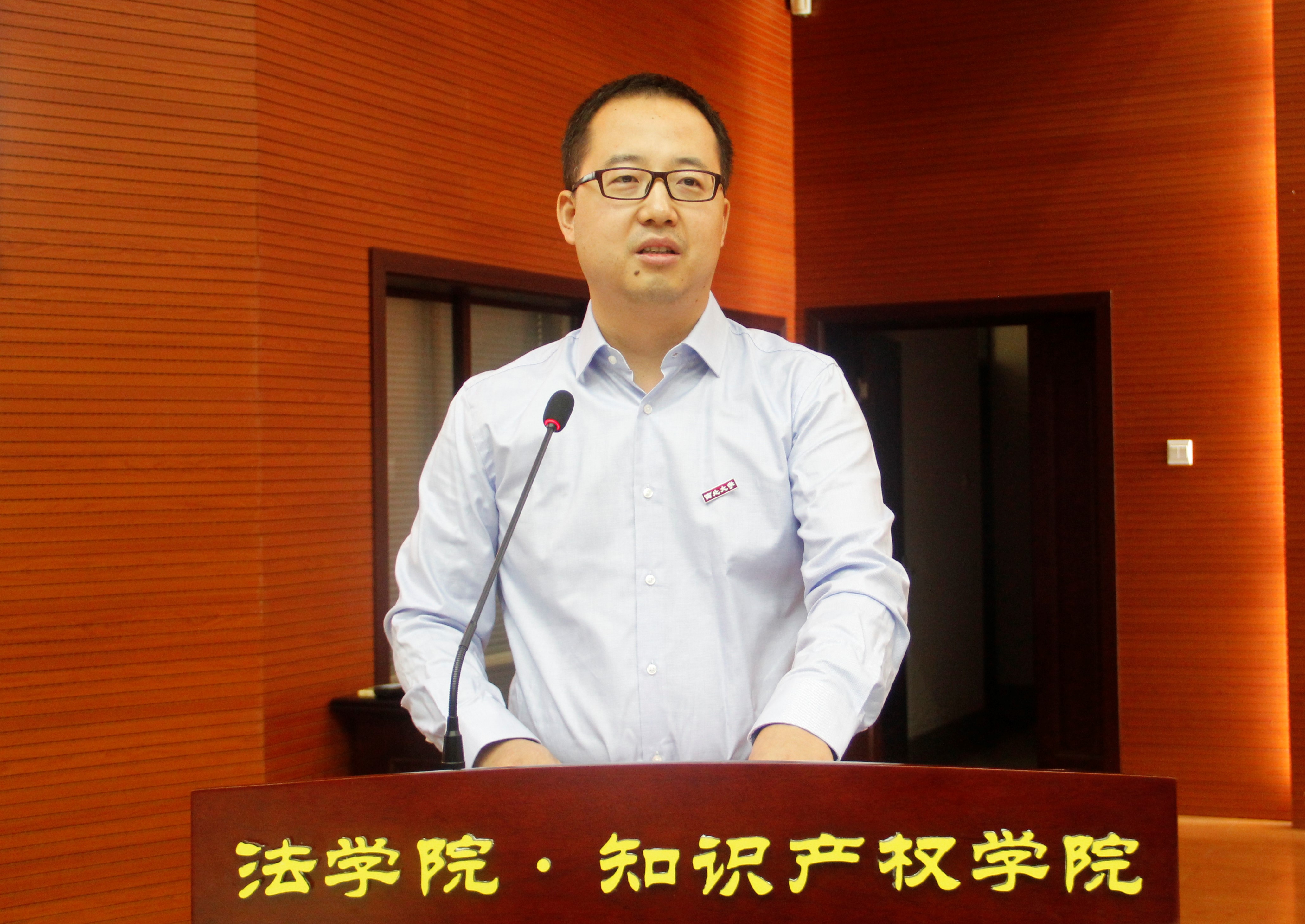 王经理.jpg
